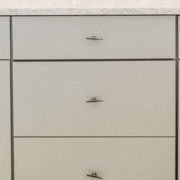 Boat Cleat Drawer/Cabinet Pull/Hardware Anthropologie set of 7 - Picture 1 of 8